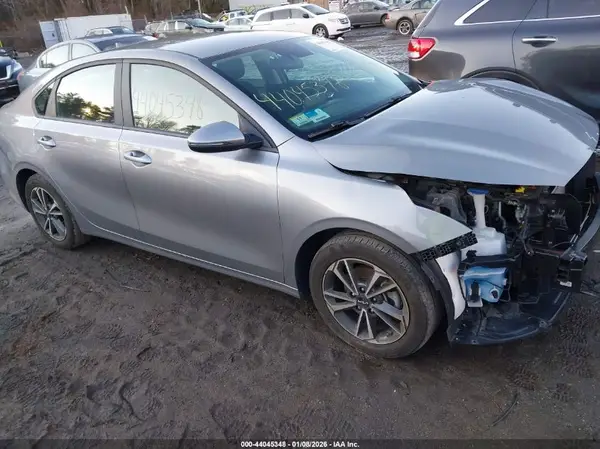 3KPF24AD4PE687711 2023 KIA FORTE - Image 1