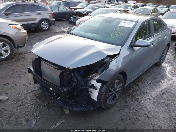 3KPF24AD4PE687711 2023 KIA FORTE - Image 2