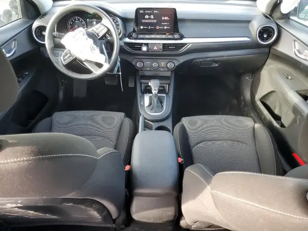 3KPF24AD4PE687790 2023 KIA FORTE - Image 8