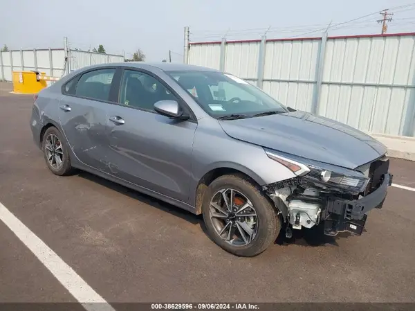 3KPF24AD4PE688177 2023 KIA FORTE - Image 1