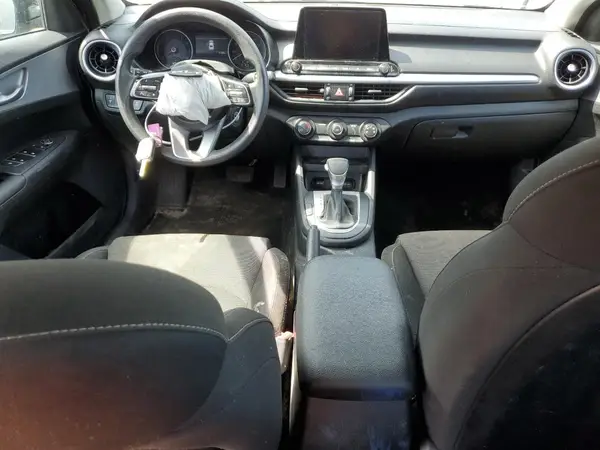3KPF24AD4PE688857 2023 KIA FORTE - Image 8