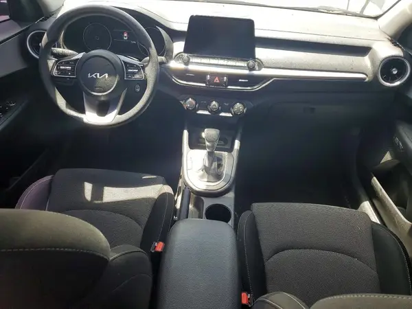 3KPF24AD4PE693797 2023 KIA FORTE - Image 8