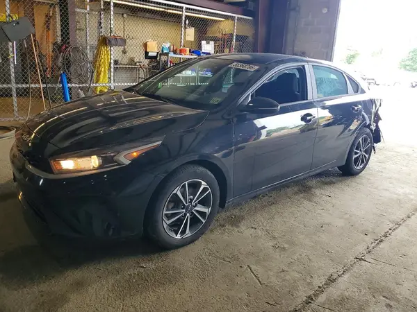 3KPF24AD4PE694576 2023 KIA FORTE - Image 1