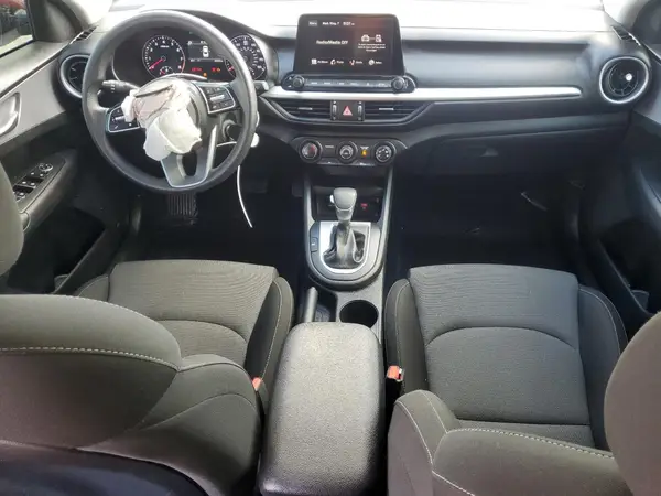 3KPF24AD4RE695777 2024 KIA FORTE - Image 8