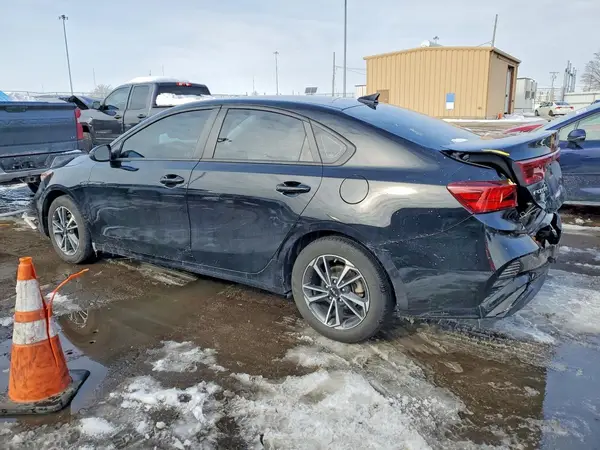 3KPF24AD4RE697593 2024 KIA FORTE - Image 2