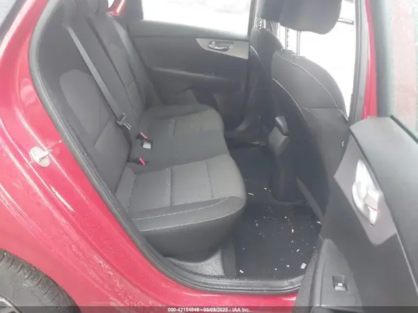 3KPF24AD4RE698484 2024 KIA FORTE - Image 8