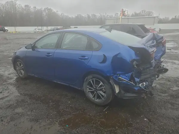 3KPF24AD4RE699893 2024 KIA FORTE - Image 2