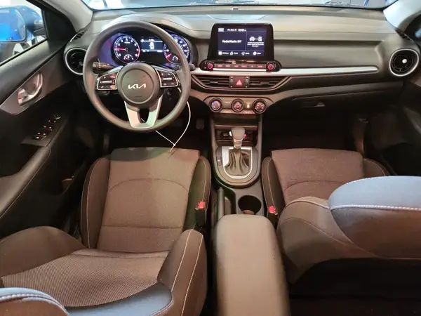 3KPF24AD4RE699960 2024 KIA FORTE - Image 8