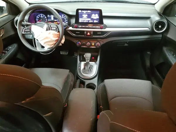 3KPF24AD4RE702887 2024 KIA FORTE - Image 8