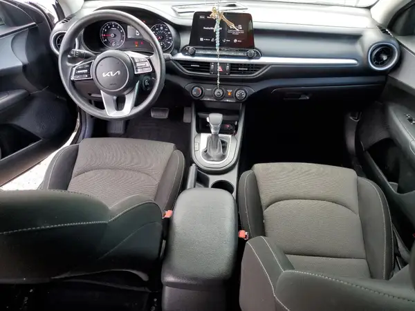 3KPF24AD4RE703652 2024 KIA FORTE - Image 8