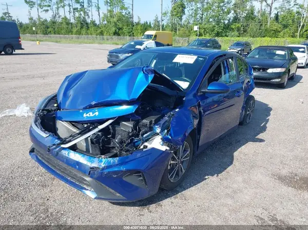 3KPF24AD4RE708737 2024 KIA FORTE - Image 2