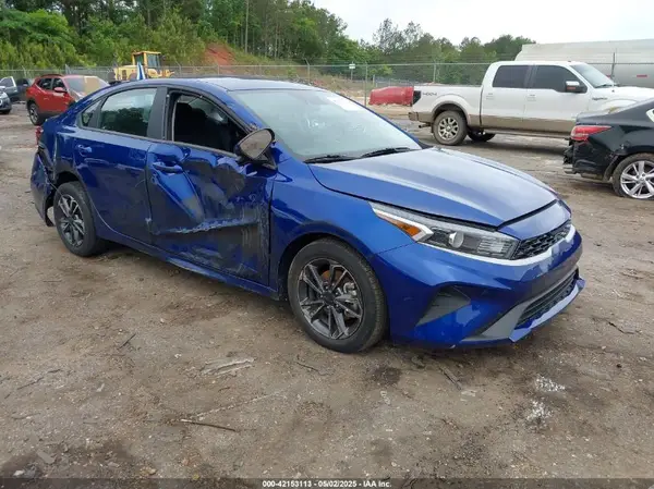3KPF24AD4RE708740 2024 KIA FORTE - Image 1