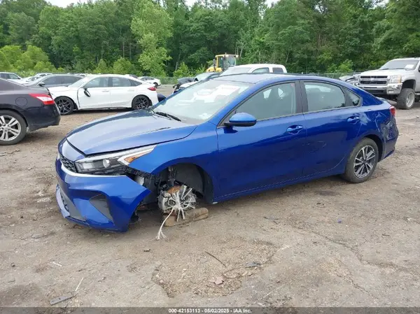 3KPF24AD4RE708740 2024 KIA FORTE - Image 2