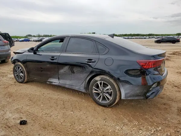 3KPF24AD4RE708916 2024 KIA FORTE - Image 2