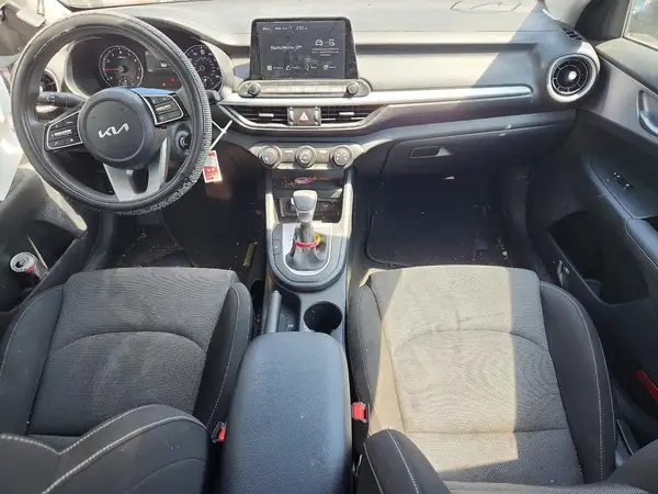 3KPF24AD4RE709631 2024 KIA FORTE - Image 8