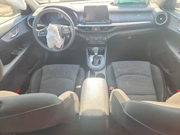3KPF24AD4RE711203 2024 KIA FORTE - Image 8