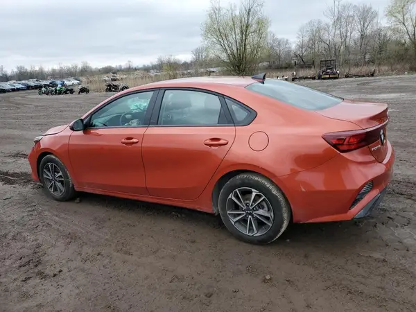 3KPF24AD4RE711640 2024 KIA FORTE - Image 2