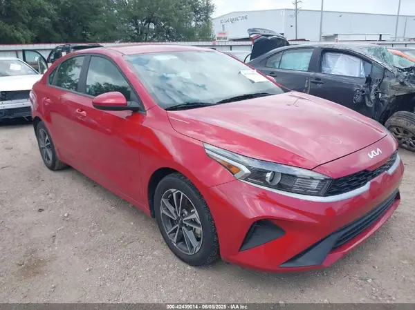 3KPF24AD4RE712481 2024 KIA FORTE - Image 1