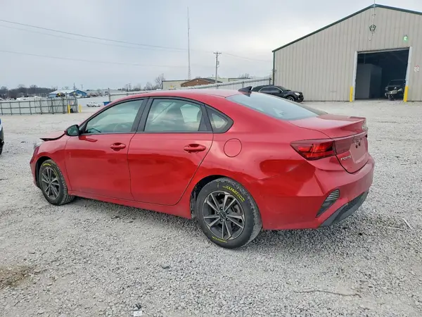 3KPF24AD4RE712562 2024 KIA FORTE - Image 2