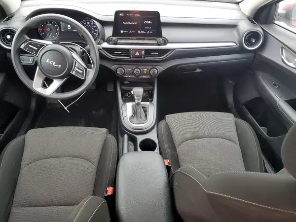 3KPF24AD4RE712562 2024 KIA FORTE - Image 8