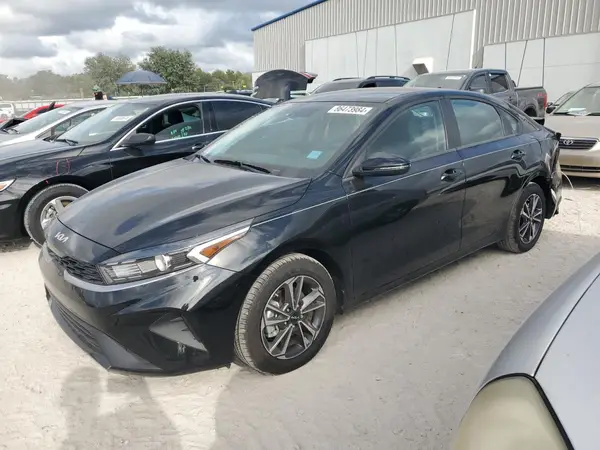 3KPF24AD4RE713713 2024 KIA FORTE - Image 1