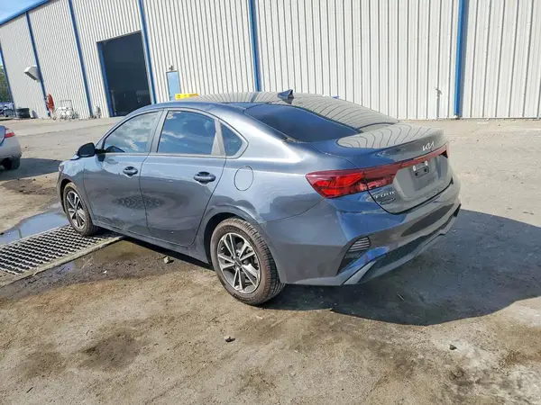 3KPF24AD4RE713856 2024 KIA FORTE - Image 2