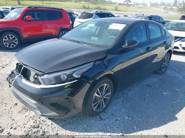 3KPF24AD4RE714683 2024 KIA FORTE - Image 2