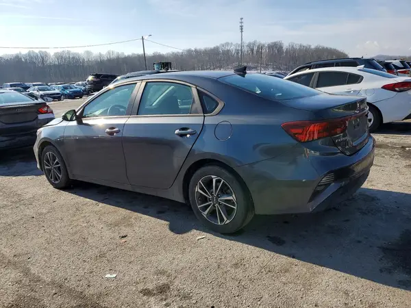 3KPF24AD4RE715221 2024 KIA FORTE - Image 2