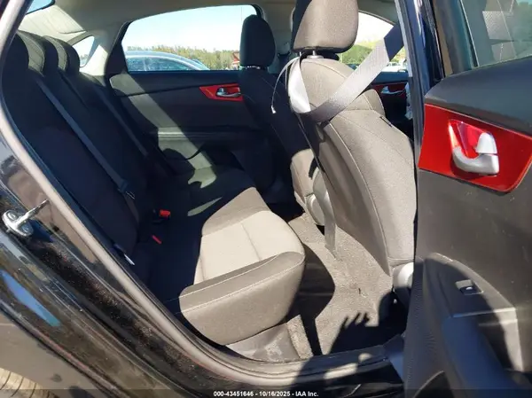 3KPF24AD4RE718782 2024 KIA FORTE - Image 8