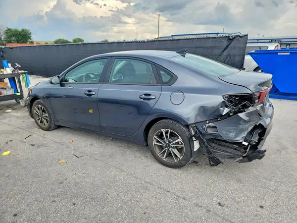 3KPF24AD4RE720743 2024 KIA FORTE - Image 2
