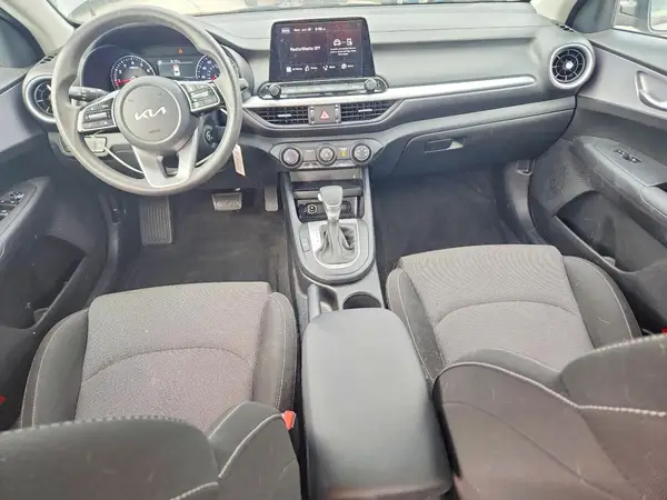 3KPF24AD4RE720743 2024 KIA FORTE - Image 8