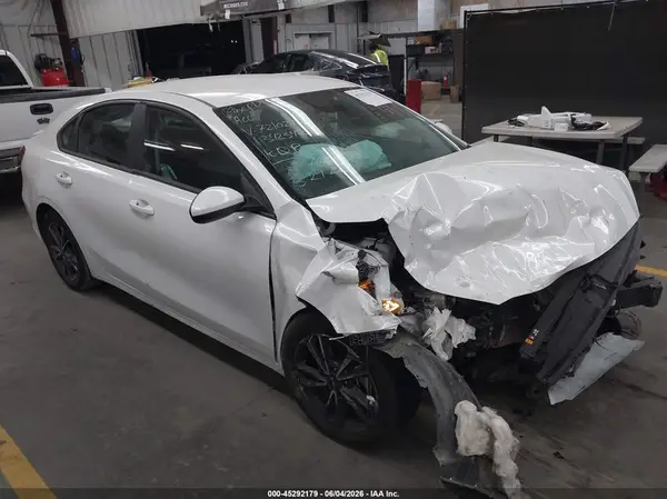 3KPF24AD4RE721021 2024 KIA FORTE - Image 1