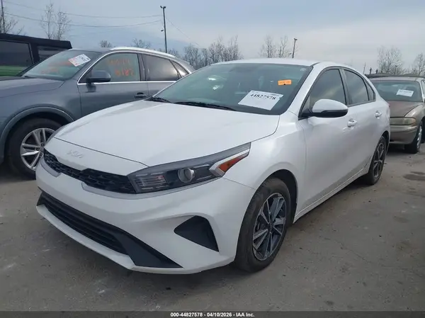 3KPF24AD4RE723531 2024 KIA FORTE - Image 2