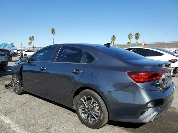 3KPF24AD4RE727658 2024 KIA FORTE - Image 2