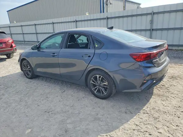 3KPF24AD4RE727806 2024 KIA FORTE - Image 2