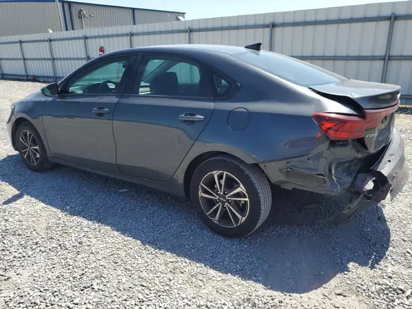 3KPF24AD4RE728051 2024 KIA FORTE - Image 2