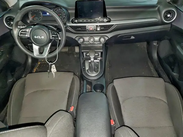3KPF24AD4RE728650 2024 KIA FORTE - Image 8