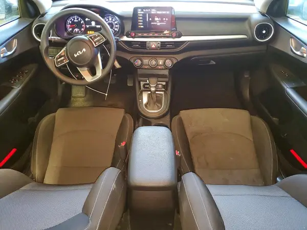 3KPF24AD4RE730107 2024 KIA FORTE - Image 8
