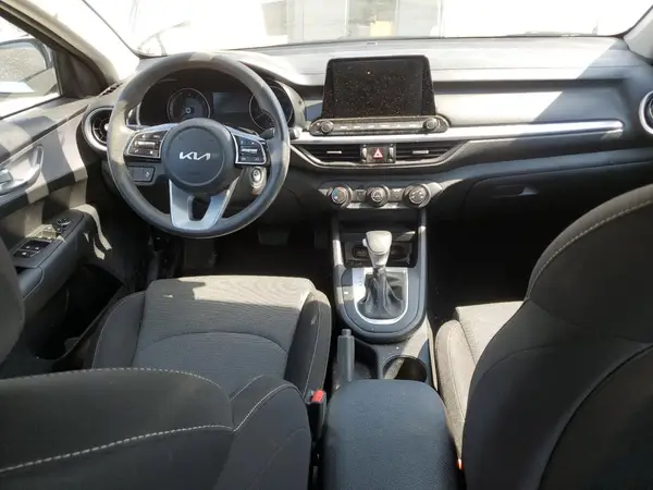3KPF24AD4RE733654 2024 KIA FORTE - Image 8