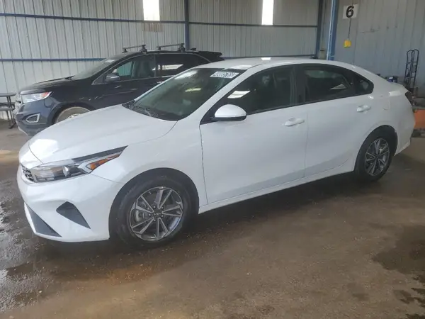 3KPF24AD4RE734304 2024 KIA FORTE - Image 1