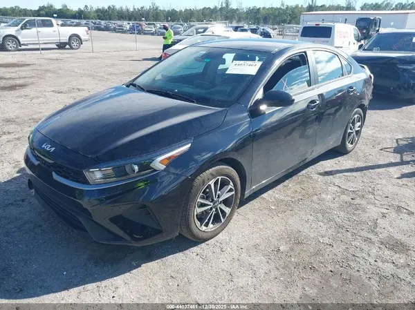 3KPF24AD4RE735808 2024 KIA FORTE - Image 2