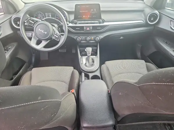 3KPF24AD4RE738188 2024 KIA FORTE - Image 8