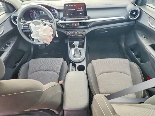 3KPF24AD4RE738465 2024 KIA FORTE - Image 8