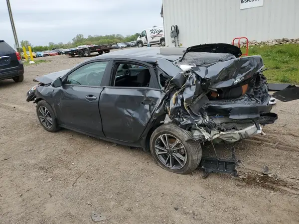 3KPF24AD4RE740801 2024 KIA FORTE - Image 2