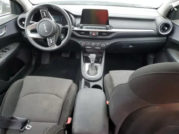 3KPF24AD4RE740801 2024 KIA FORTE - Image 8