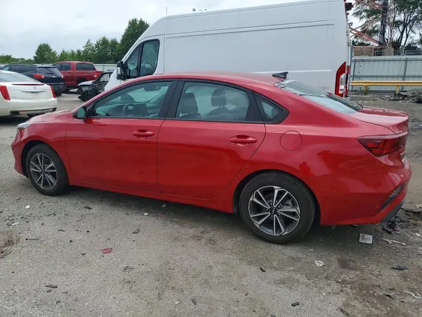 3KPF24AD4RE741298 2024 KIA FORTE - Image 2