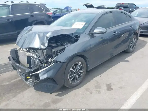 3KPF24AD4RE742189 2024 KIA FORTE - Image 2