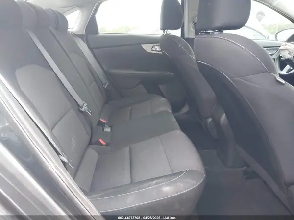 3KPF24AD4RE742189 2024 KIA FORTE - Image 8