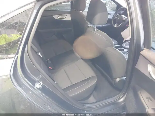3KPF24AD4RE743407 2024 KIA FORTE - Image 8