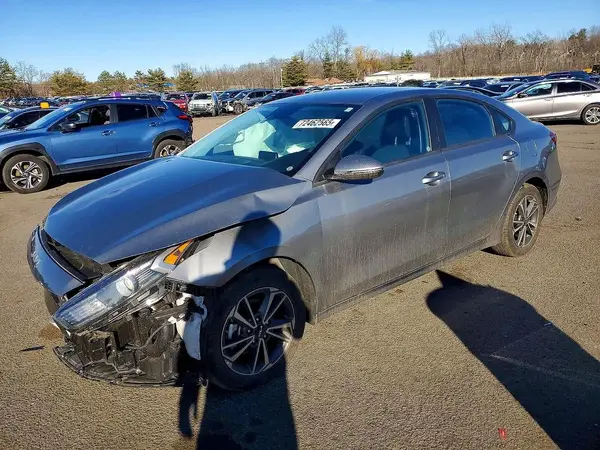 3KPF24AD4RE746727 2024 KIA FORTE - Image 1